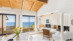 villa à la vente -   83320  CARQUEIRANNE, surface 170 m2 vente villa - UBI468478694